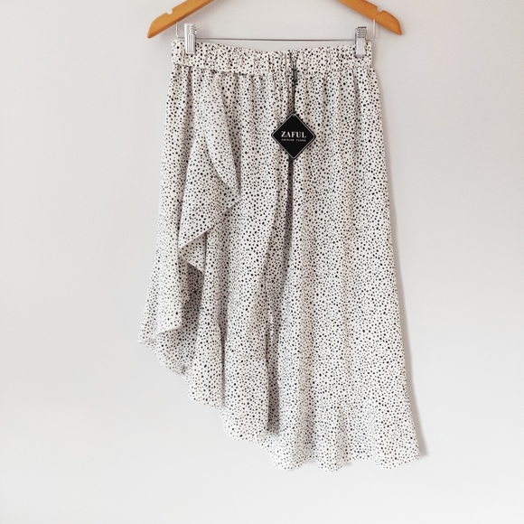 Zaful Polka Dot Ruffle A Line Skirt - Picture 4 of 6